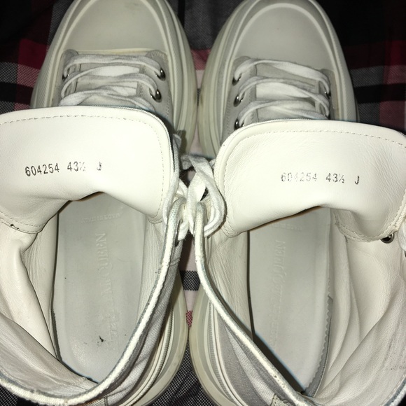Alexander McQueen shoes in decent off white color size 10 1/2 - Picture 2 of 5